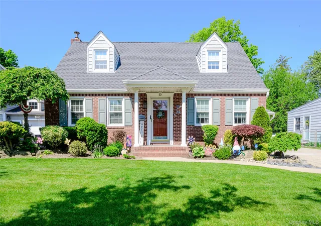 Photo 1 of Sale Pending at 10 Dorset Ln, Hempstead, NY 11570 | MLS# 1023780 | Listing updated on 2026-07-31