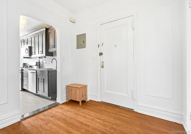 Listing Photo 4 - Condo for sale in building located at 1 Franklin Ave, White Plains, NY 10605 - Unit #5F