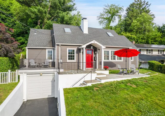 Homes for sale in Greenburgh, NY | 110 Tappan Landing Rd, Greenburgh, NY 10591 | MLS# 1023786
