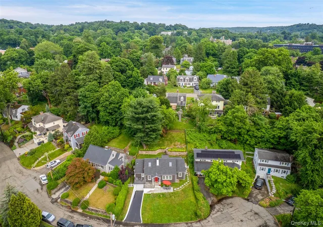 Homes for sale in Greenburgh, NY | 110 Tappan Landing Rd, Greenburgh, NY 10591 | MLS# 1023786