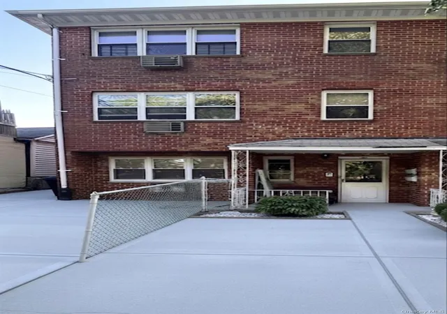 1st image of 1011 Throggs Neck Expy, Bronx, NY 10465 | MLS# 1023791