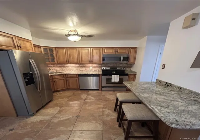 4th image of 1011 Throggs Neck Expy, Bronx, NY 10465 | MLS# 1023791
