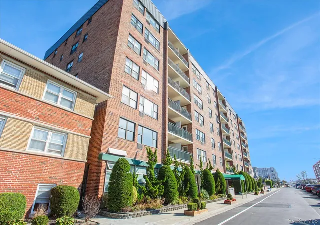 2nd image of 333 Broadway #2B, Long Beach, NY 11561 | MLS# 1023795