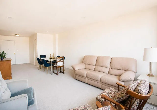 5th image of 333 Broadway #2B, Long Beach, NY 11561 | MLS# 1023795