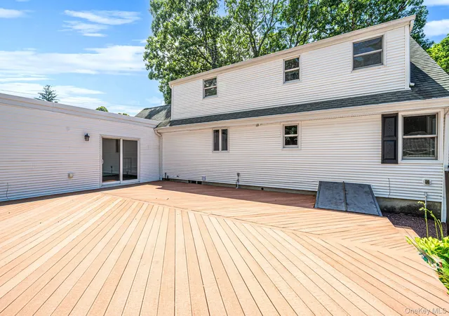 37th image of 273 Cambon Ave, Smithtown, NY 11780 | MLS# 1023804