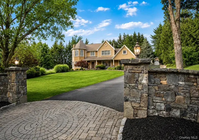 1st image of 10 Sutherland Dr, Highland Mills, NY 10930 | MLS# 1023811