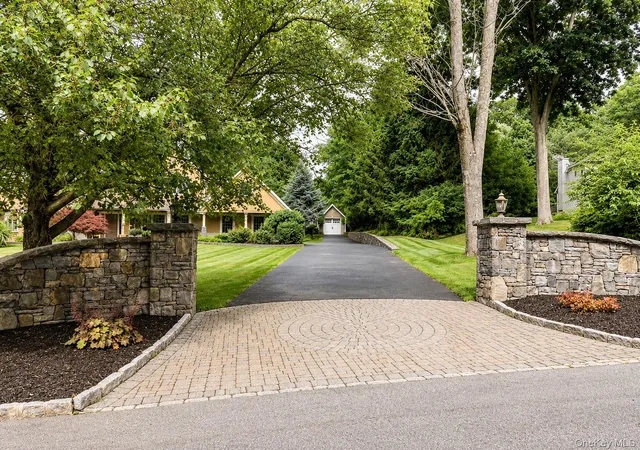 5th image of 10 Sutherland Dr, Highland Mills, NY 10930 | MLS# 1023811