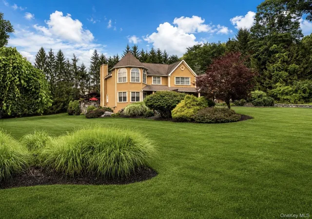 2nd image of 10 Sutherland Dr, Highland Mills, NY 10930 | MLS# 1023811