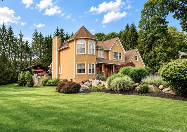 3rd image of 10 Sutherland Dr, Highland Mills, NY 10930 | MLS# 1023811
