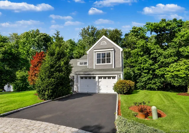 Homes for sale in Yorktown, NY | 3176 Woodfield Ct, Yorktown, NY 10598 | MLS# 1023812