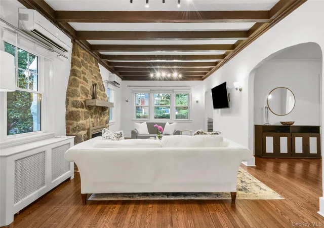 Photo 4 of Sale Pending at 19 Revere Rd, Mamaroneck, NY 10538 | MLS# 1023814 | Listing updated on 2026-08-22