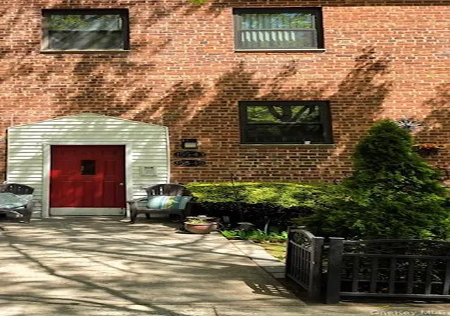 Homes for sale in New York, NY | 155 45 81st St #18, New York, NY 11414 | MLS# 1023818