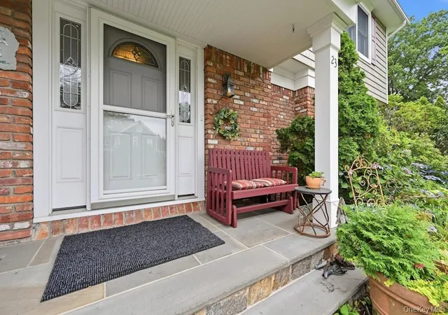 Homes for sale in Oyster Bay, NY | 23 Maryetta Ct, Oyster Bay, NY 11791 | MLS# 1023828