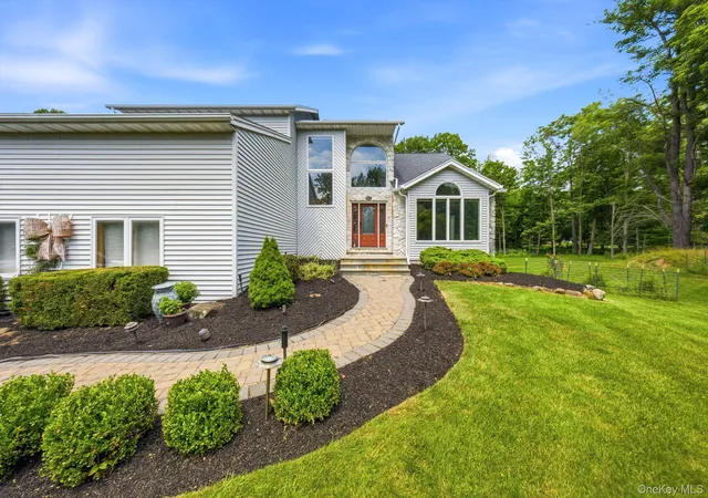 2nd image of 19 Staff Sgt James Parker Rd, Orangetown, NY 10913 | MLS# 1023854