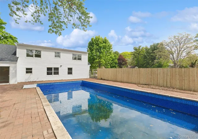 31st image of 4 Blackwell Ln, Brookhaven, NY 11790 | MLS# 1023866