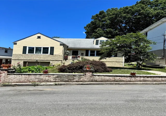 Homes for sale in Yonkers, NY | 57 Woodruff Ave, Yonkers, NY 10708 | MLS# 1023869