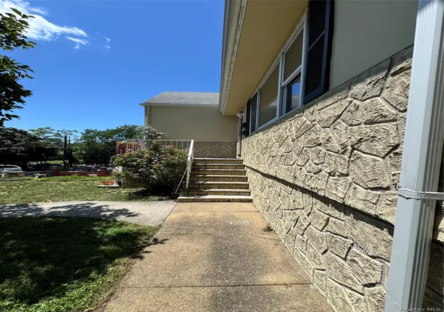 Homes for sale in Yonkers, NY | 57 Woodruff Ave, Yonkers, NY 10708 | MLS# 1023869