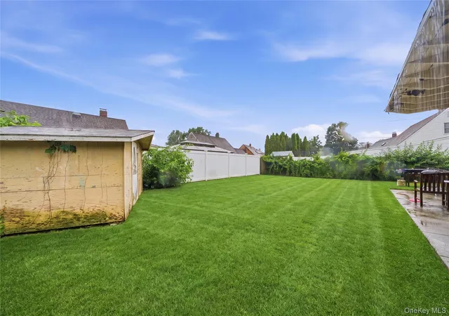 Photo 28 of Sale Pending at 161 Duckpond Dr N, Wantagh, NY 11793 | MLS# 1023886 | Listing updated on 2026-09-23