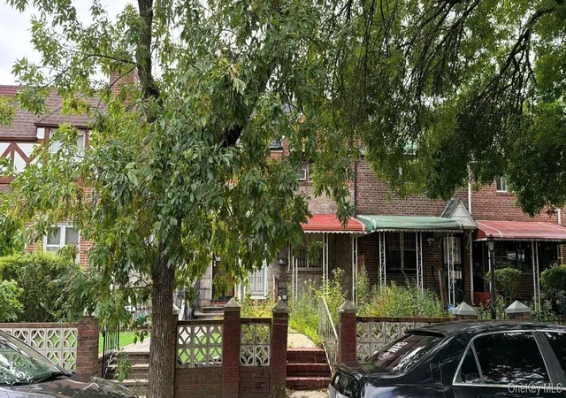 Photo 3 of Single family home for sale at 264 E 86th Street, Brooklyn, NY 11236 | MLS# 1023903 | Listing updated on 2026-07-10