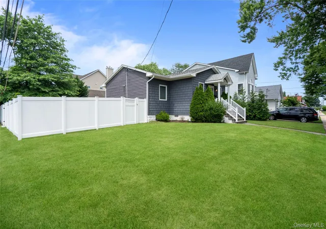 Photo 3 of Sale Pending at 2978 Grand Blvd, Hempstead, NY 11510 | MLS# 1023904 | Listing updated on 2026-09-24