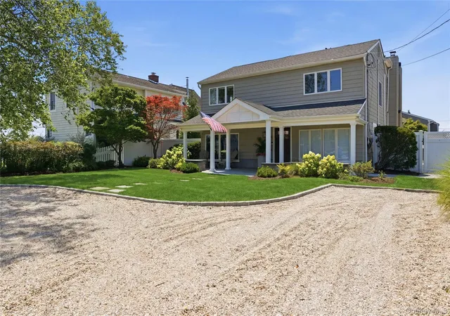 Photo 3 of Sale Pending at 240 Eaton Ln, West Islip, NY 11795 | MLS# 1023915 | Listing updated on 2026-08-11