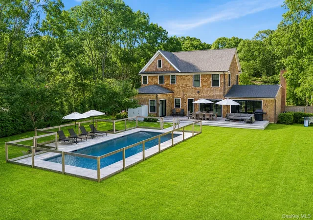 4th image of 15 Wild Cherry Ln, Southampton, NY 11942 | MLS# 1023932