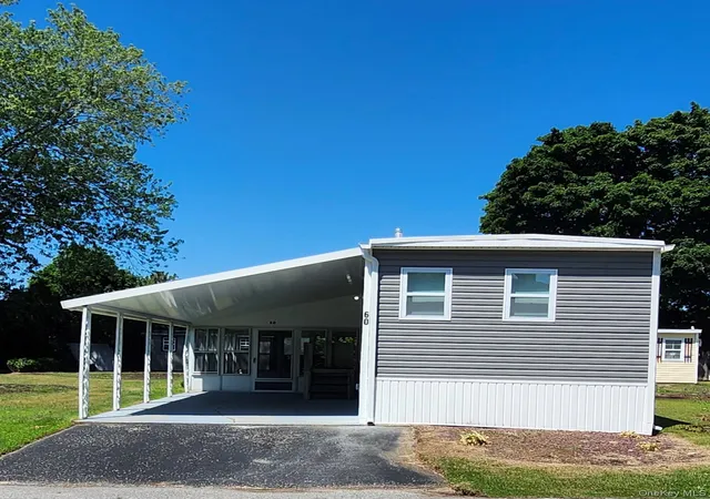 Homes for sale in Islip, NY | 60 Valley Forge, Islip, NY 11716 | MLS# 1023948