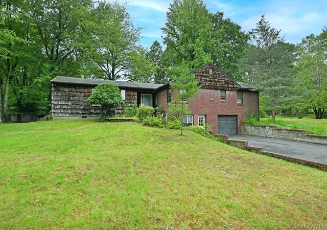 Homes for sale in Ramapo, NY | 43 Sutin Pl, Ramapo, NY 10977 | MLS# 1023949