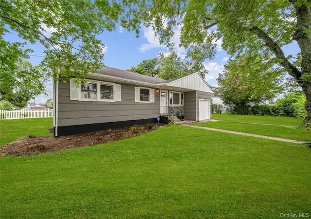 2nd image of 504 Decatur St, Hempstead, NY 11553 | MLS# 1023958