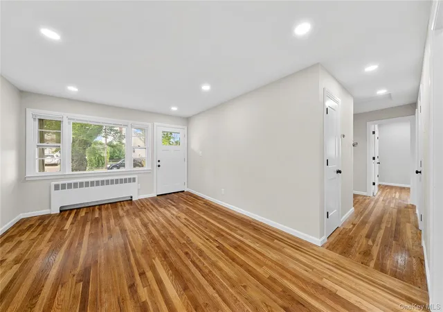 5th image of 504 Decatur St, Hempstead, NY 11553 | MLS# 1023958