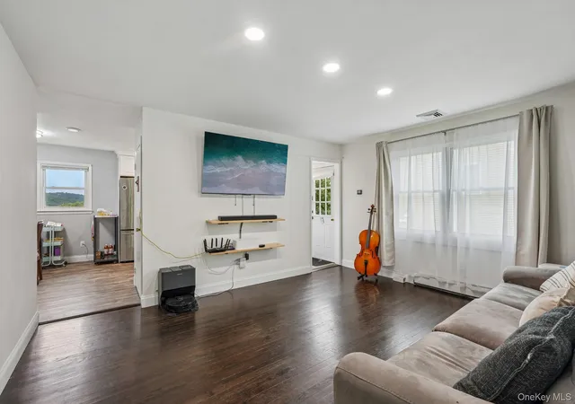 Photo 3 of Single family home for sale at 849 Warren Ave, Mount Pleasant, NY 10594 | MLS# 1023960 | Listing updated on 2026-08-02