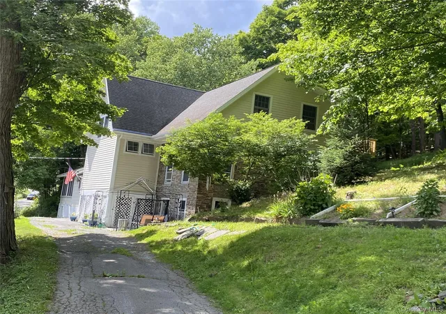 Homes for sale in Ulster, NY | 696 Sawkill Rd, Ulster, NY 12401 | MLS# 1023963