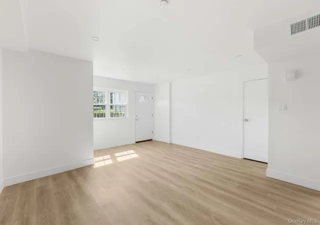 3rd image of 137-16 167th St, New York, NY 11434