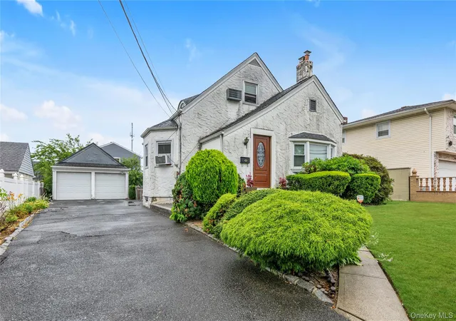 Homes for sale in Hempstead, NY | 1639 N Empire St, Hempstead, NY 11003 | MLS# 1023970