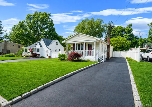2nd image of 59 Northridge St, Brookhaven, NY 11772 | MLS# 1023999