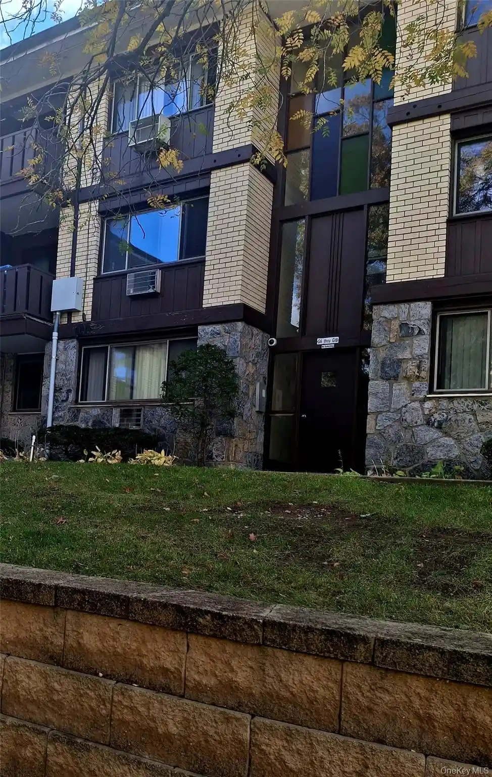 Listing Photo 1 - Condo for sale in 250 N Main St located at 250 N Main St, Ramapo, NY 10931 - Unit #F20