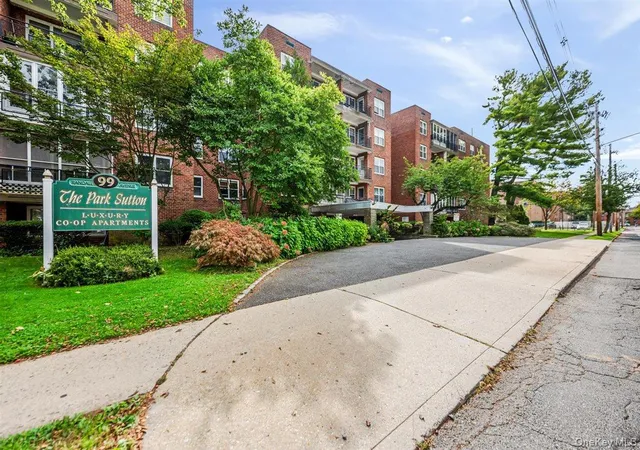 2nd image of 99 Randall Ave, Hempstead, NY 11520