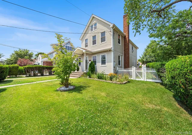 2nd image of 1047 Cornwell Ave, Baldwin, NY 11510 | MLS# 1024010
