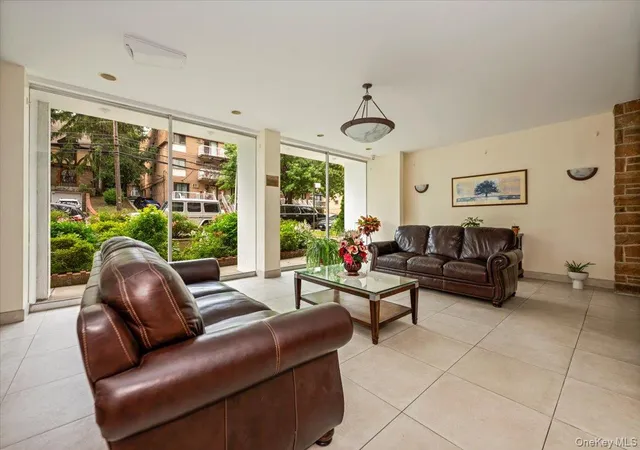 2nd image of 172-70 Highland Ave, Jamaica, NY 11432