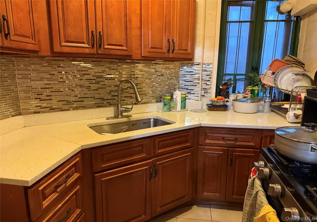 2nd image of 1551 Unionport Rd, New York, NY 10462