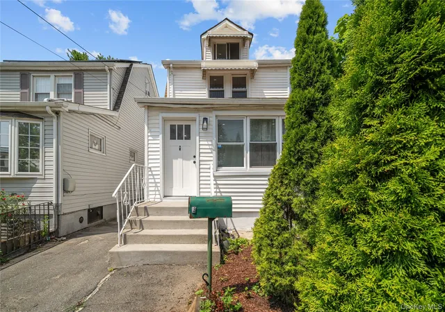 1st image of 11422 212th St, New York, NY 11411 | MLS# 1024052