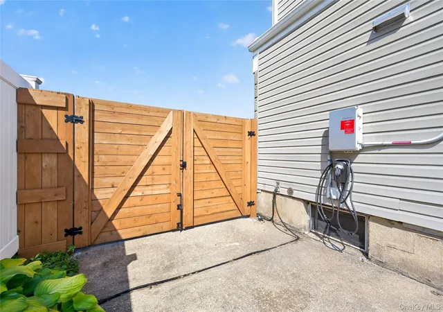 25th image of 120 Bert Ave, North Hempstead, NY 11590 | MLS# 1024054