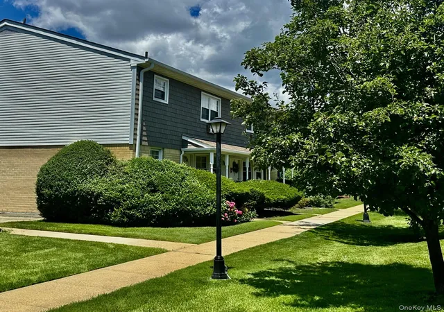 Photo 1 of Condo for sale at 3922 Wilshire Ln #H, Islip, NY 11796 | MLS# 1024057 | Listing updated on 2026-09-30