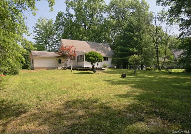Photo 2 of Single family home for sale at 16 Elizabeth Dr, Tivoli, NY 12583 | MLS# 1024067 | Listing updated on 2026-09-21