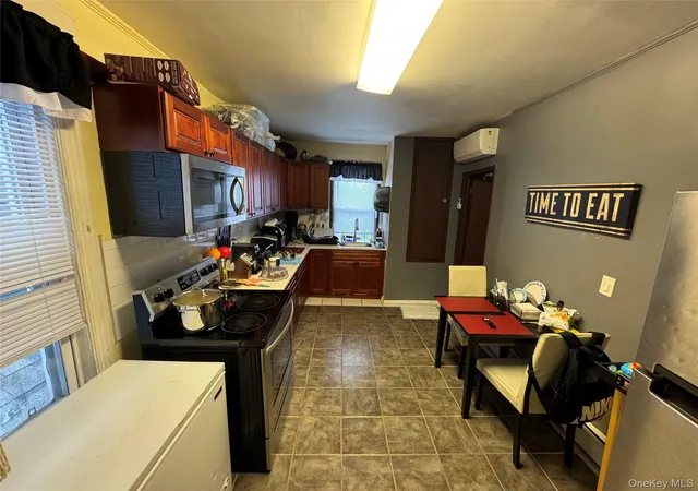 Homes for sale in Yonkers, NY | 169 Fillmore St, Yonkers, NY 10701 | MLS# 1024071