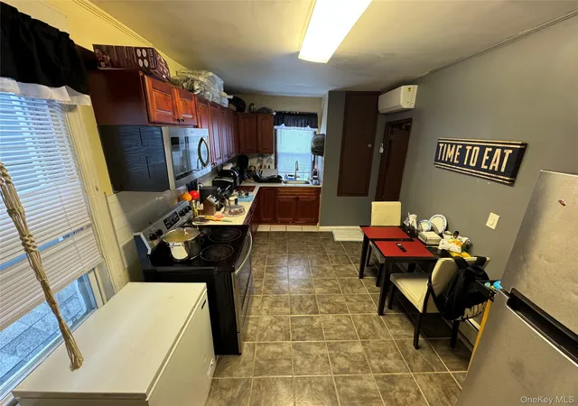 Homes for sale in Yonkers, NY | 169 Fillmore St, Yonkers, NY 10701 | MLS# 1024071