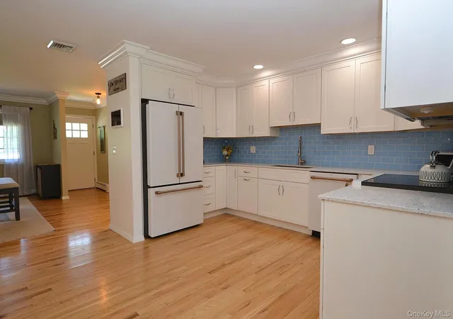 Photo 3 of Sale Pending at 190 Pine Neck Ave, Brookhaven, NY 11772 | MLS# 1024074 | Listing updated on 2026-08-26