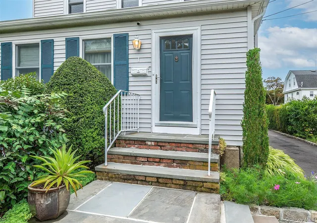 2nd image of 1 Raymond St, Glen Cove, NY 11542 | MLS# 1024085