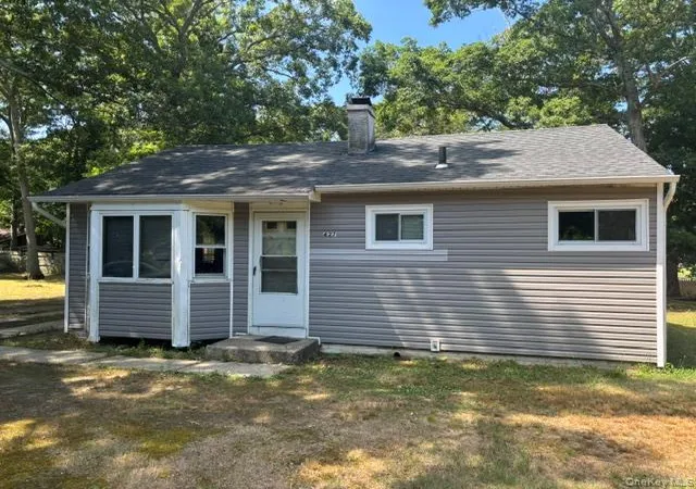 Homes for sale in Riverhead, NY | 427 Doctors Path, Riverhead, NY 11901 | MLS# 1024096