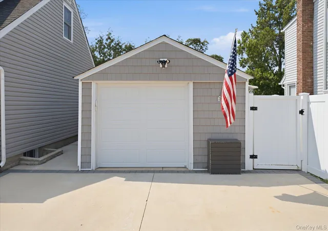 Photo 3 of Sale Pending at 3956 Wicks Ave, Hempstead, NY 11783 | MLS# 1024103 | Listing updated on 2026-07-28